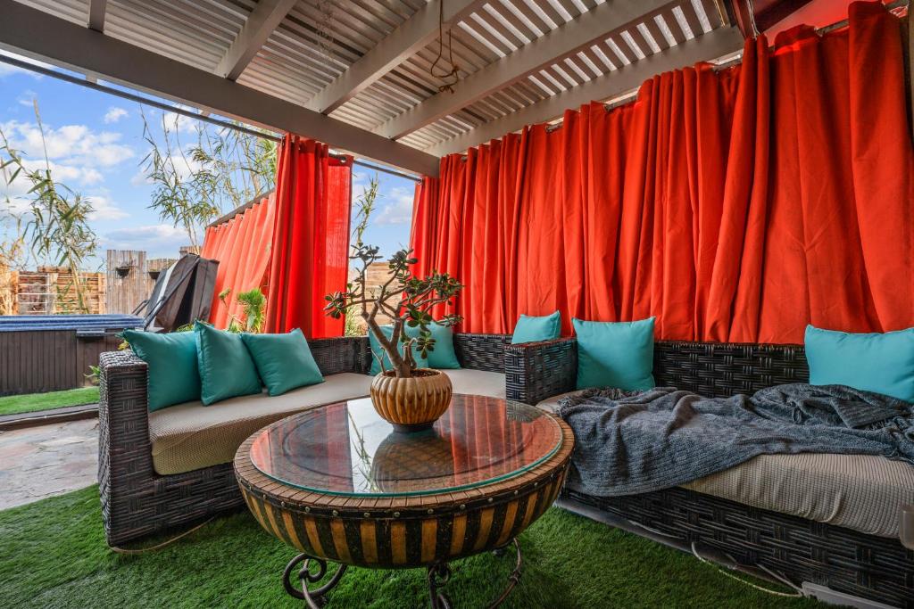 Casa Luisa Joshua Tree Desert Oasis photo