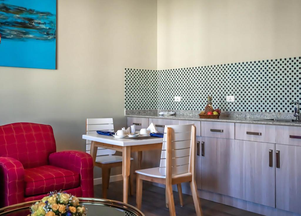 하일 그랜드 수영장