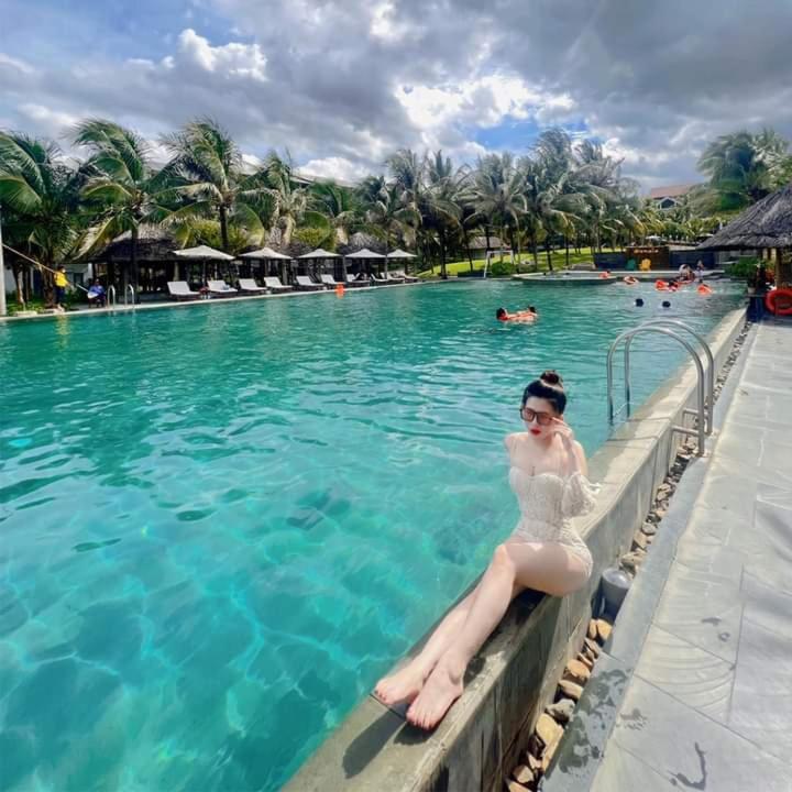 スイミングプール