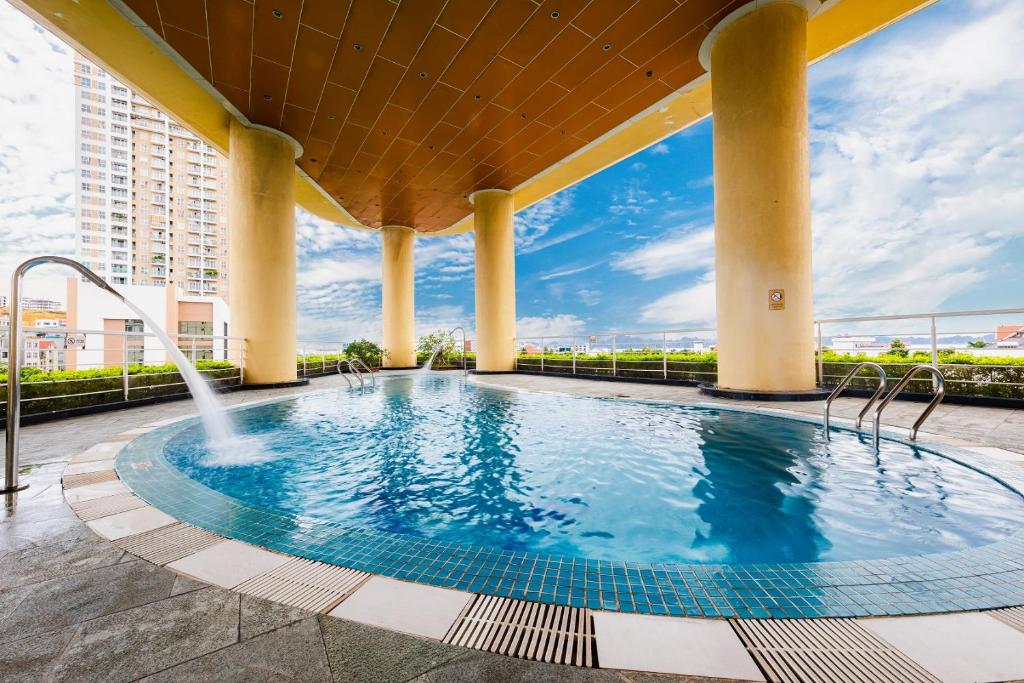 Khách sạn Mường Thanh Grand Hạ Long (Muong Thanh Grand Ha Long Hotel)
