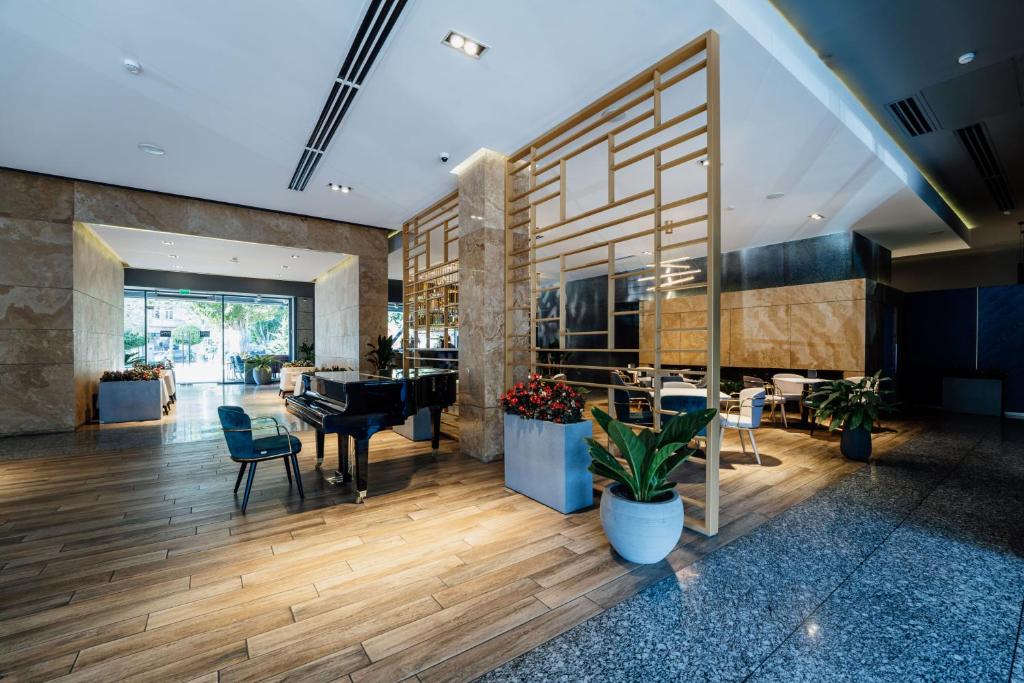 Restaurant, Messier 53 Hotel Yerevan in Yerevan