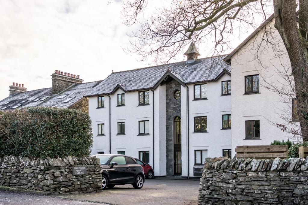 No. 5 The Court (with FREE parking) photo 5