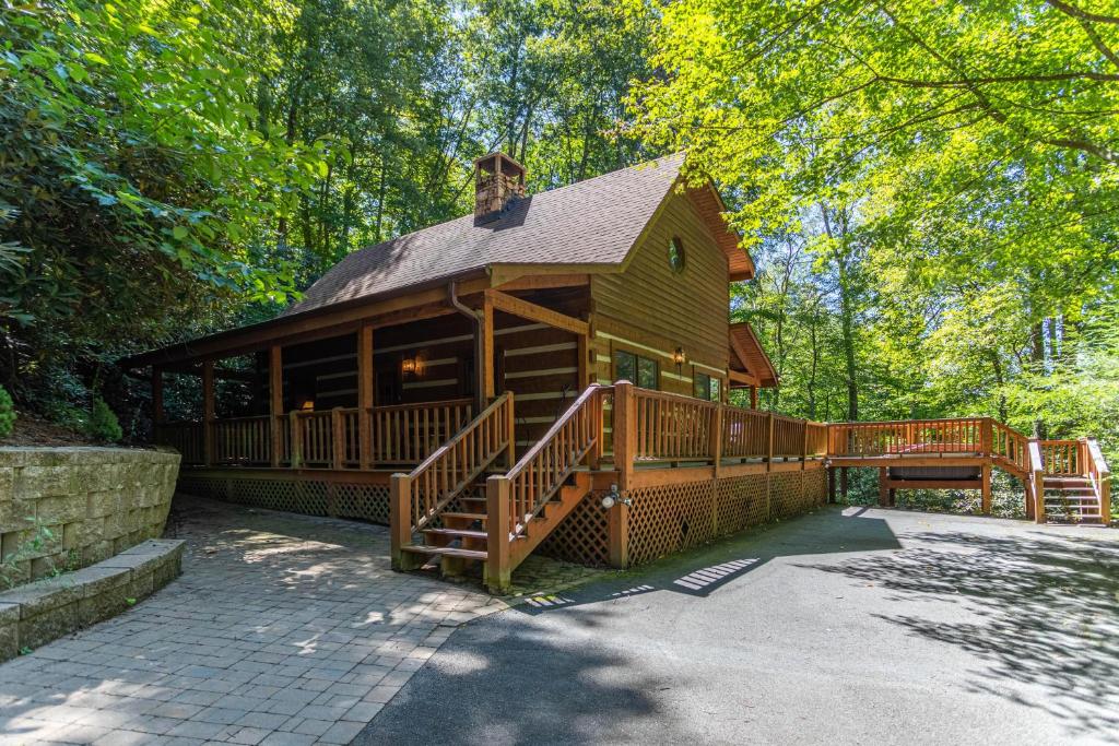 Hummingbird Hollow, Banner Elk