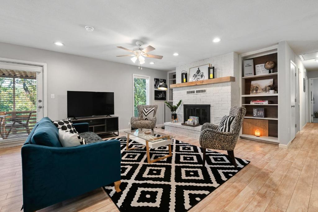 The McGarry, Bella Vista