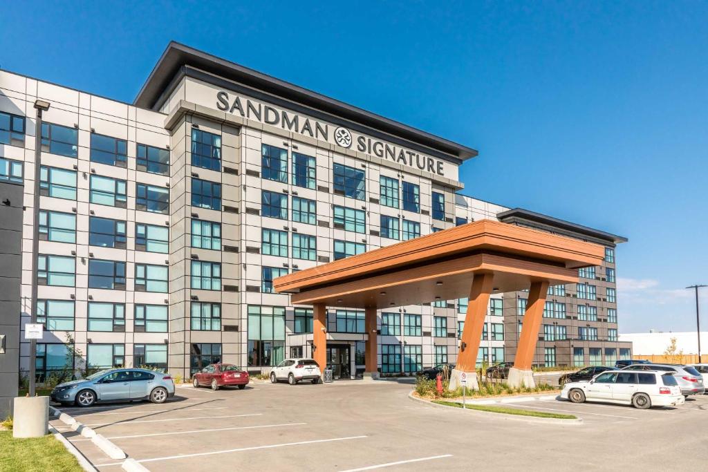 Sandman Signature Saskatoon South Hotel — Hotel in Saskatoon (SK)