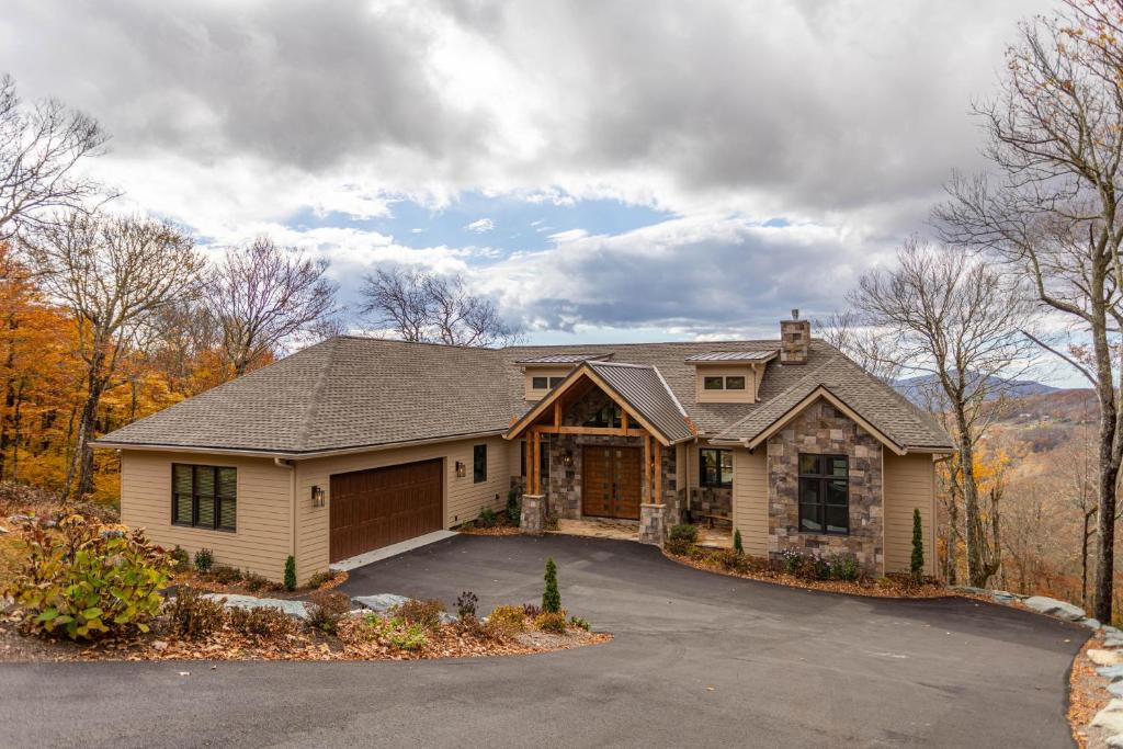 On the Rocks, Sugar Mountain