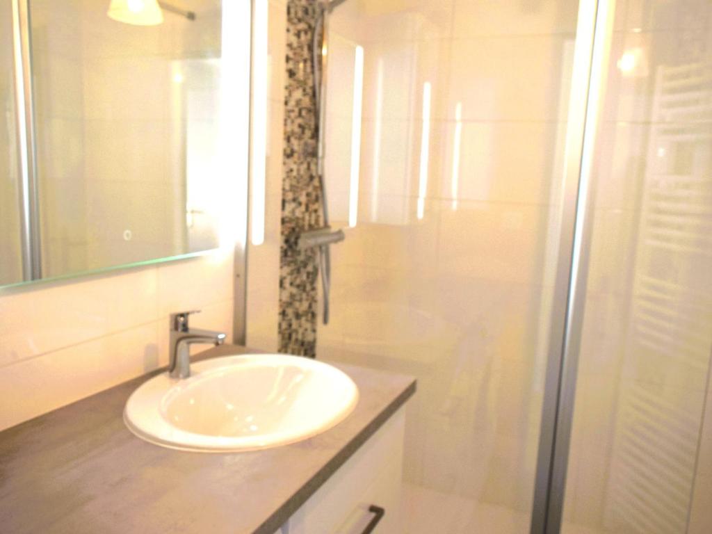 Appartement 1 chambre, garage, accès direct plage - FR-1-197-527 - 3