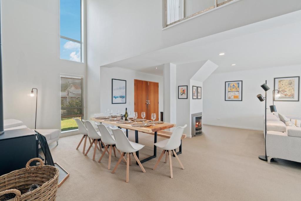 Views on Koru, Wanaka