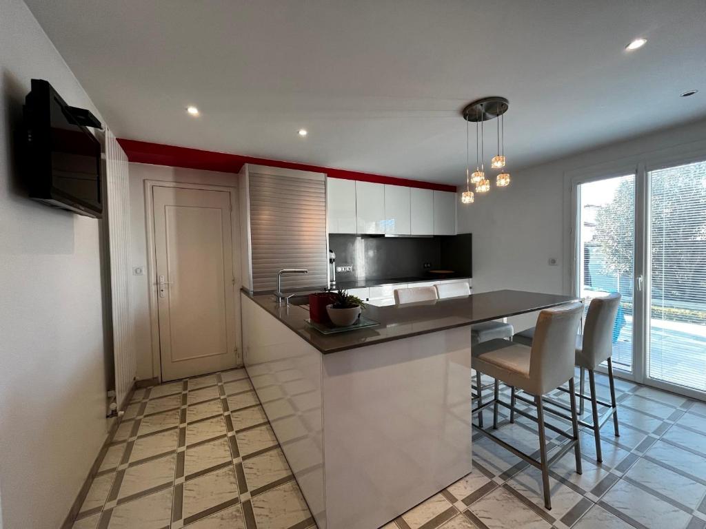 Belle villa avec piscine, proche plage et centre de Saint-Jean-de-Luz - FR-1-239-718 - 5