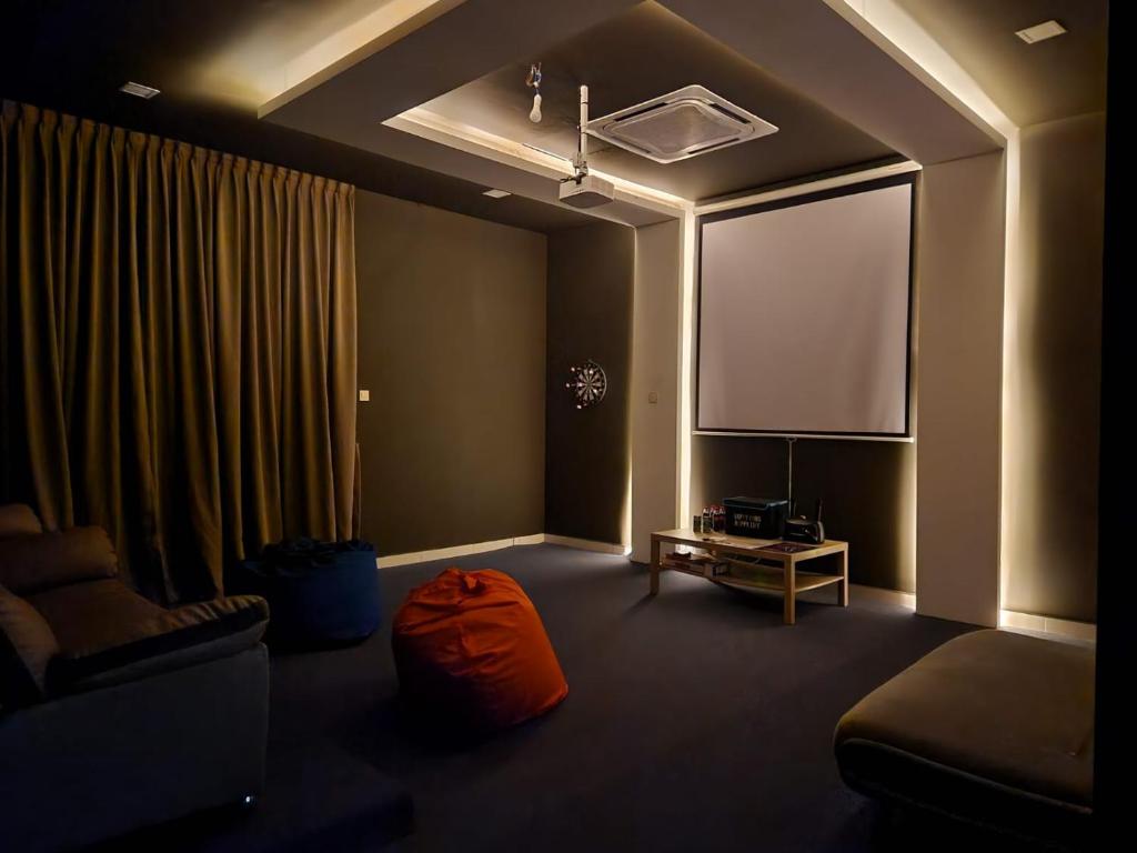 MP Villa with Cinema Room photo