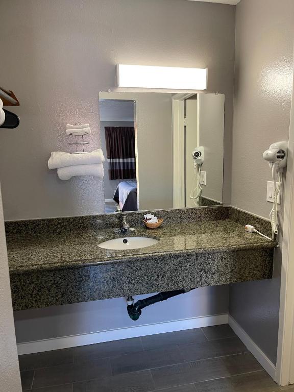 El Segundo Inn photo