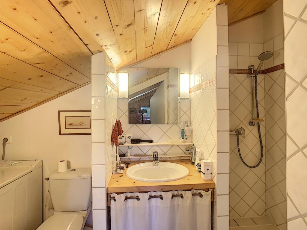 Appartement cosy avec mezzanine, au pied des pistes à Combloux, parking inclus - 4