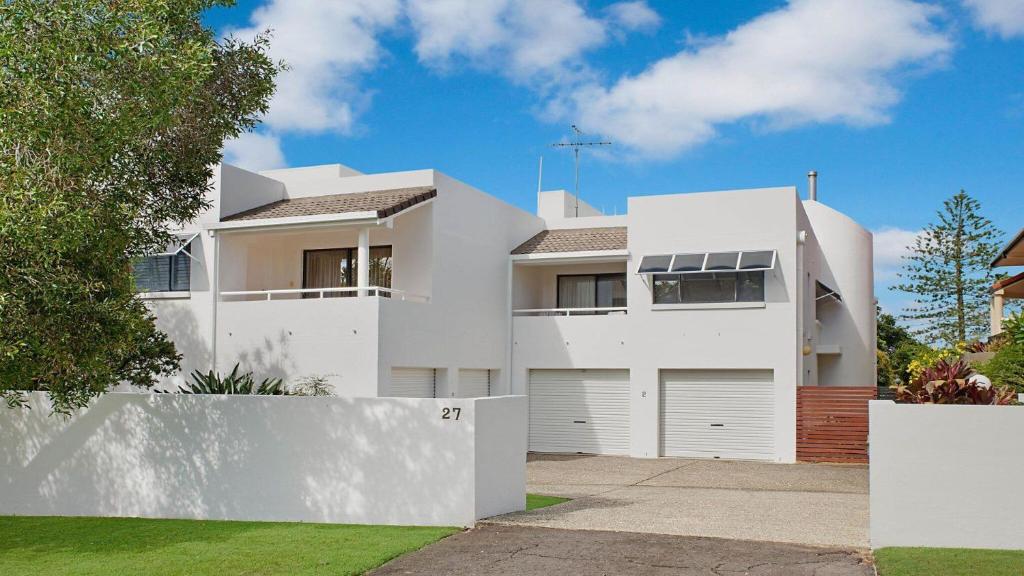 Seabreezes & Ocean Views, Caloundra