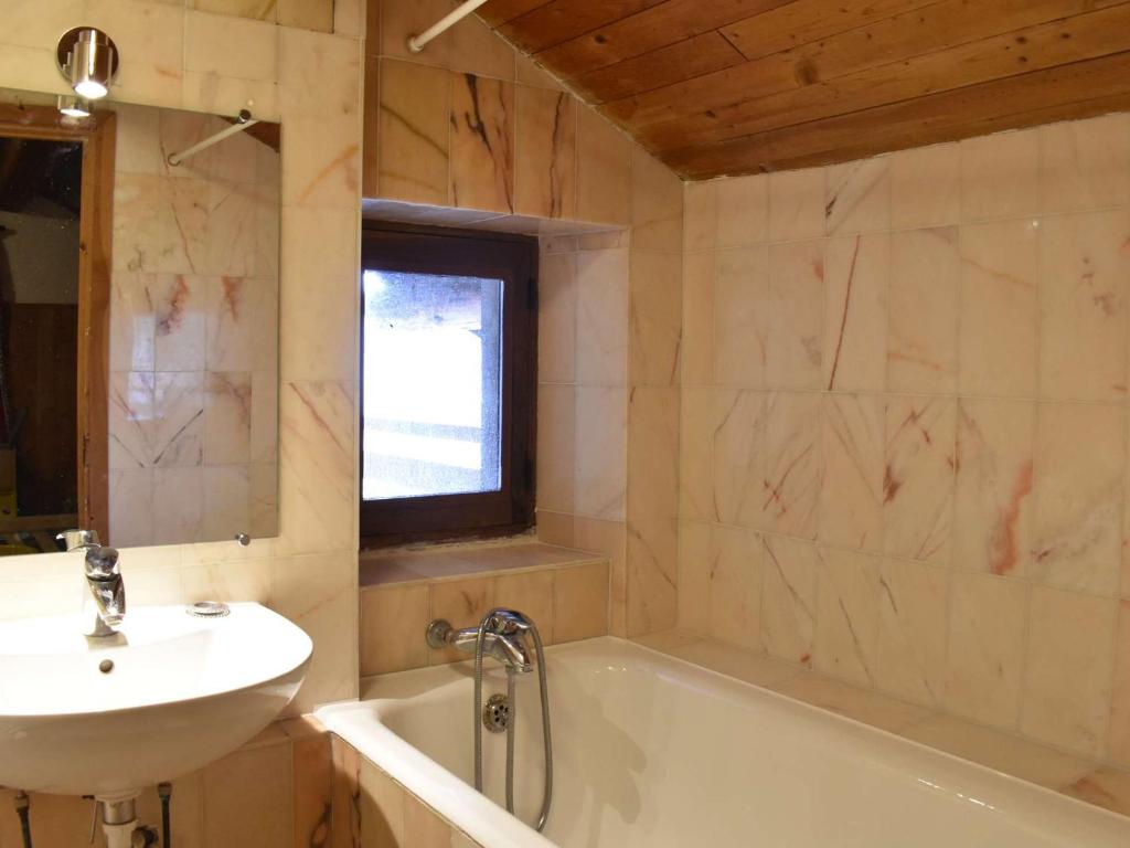 Chalet en Pierre 4 P. pour 6 Pers. à Méribel, Navette Gratuite et Grande Terrasse - FR-1-180-583 - 4