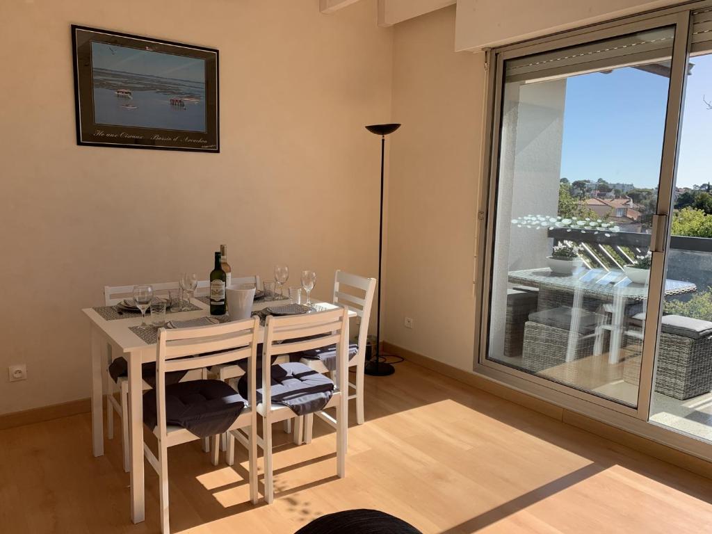 Magnifique T2 Duplex à Arcachon avec Terrasse, WiFi, à 100m de la Plage - FR-1-374-160 - 4