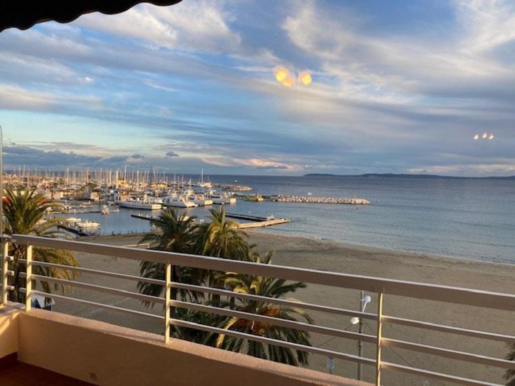 Appartement T2 au Lavandou avec Terrasse Vue Mer - FR-1-308-167 - 1