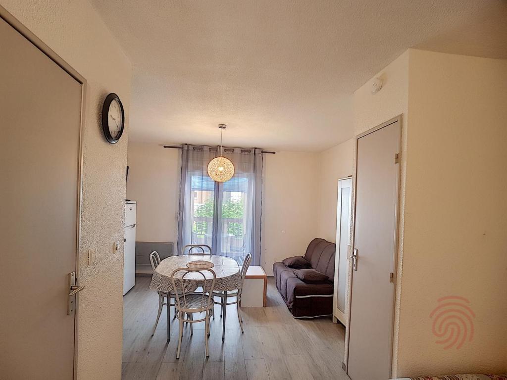 Studio rénové avec balcon à 650m des Thermes - Lamalou, proche centre-ville et nature - FR-1-451-96 - 2