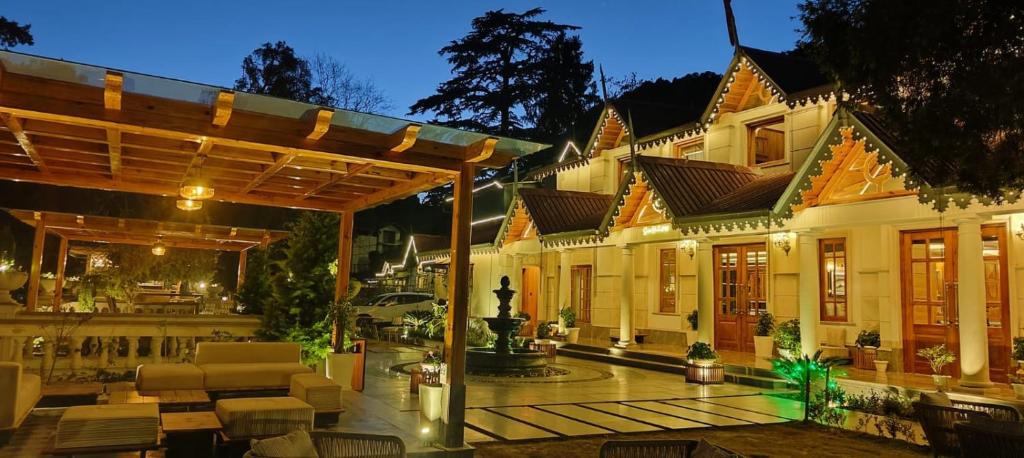 Swiss Hotel & Spa photo