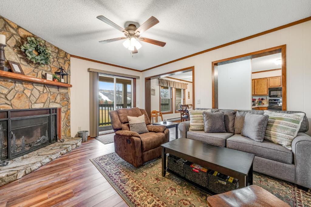 Serene Green Sanctuary, Beech Mountain