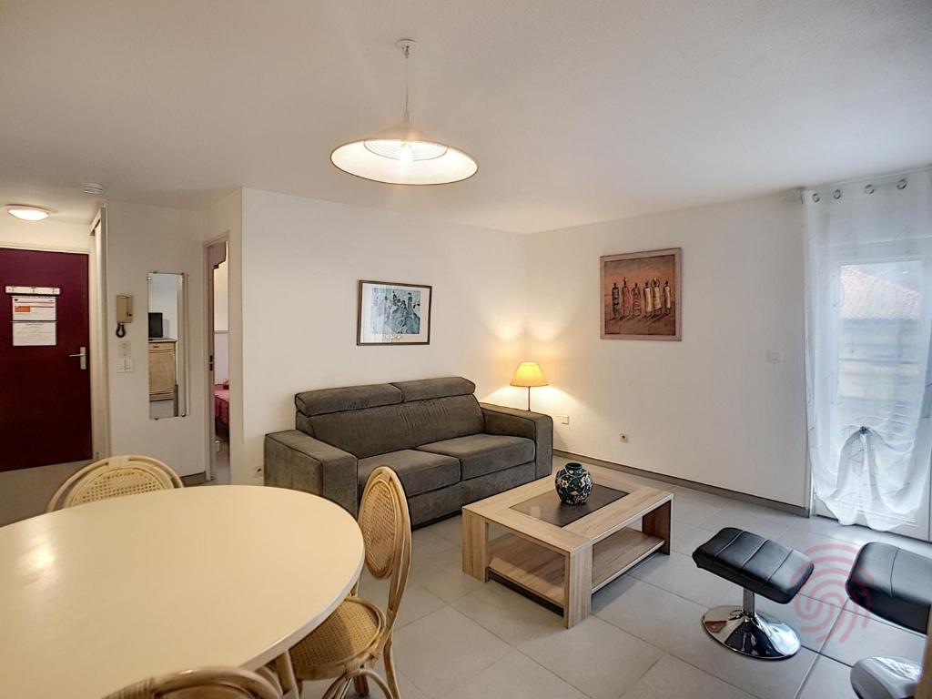 Appartement F2 climatisé avec terrasse, proche thermes et centre-ville, animaux acceptés, à Lamalou - FR-1-451-4 - 2