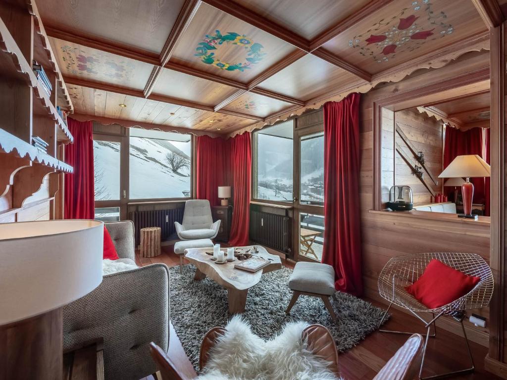 Grand appartement à Val-d'Isère : 4 pièces, 95m², 7 pers, balcons, parking, exposé Sud-Est - FR-1-567-4 - 2