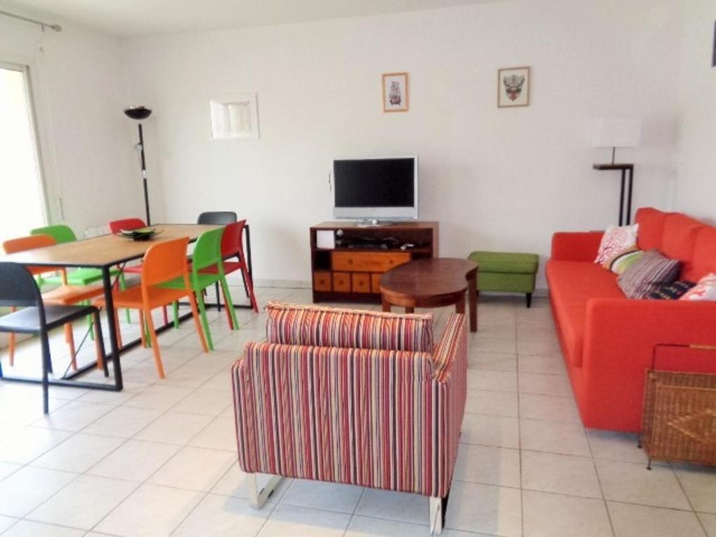Duplex T4 à Arcachon: Terrasse, WiFi, Parking, à 150m de la Plage - FR-1-374-22 - 2