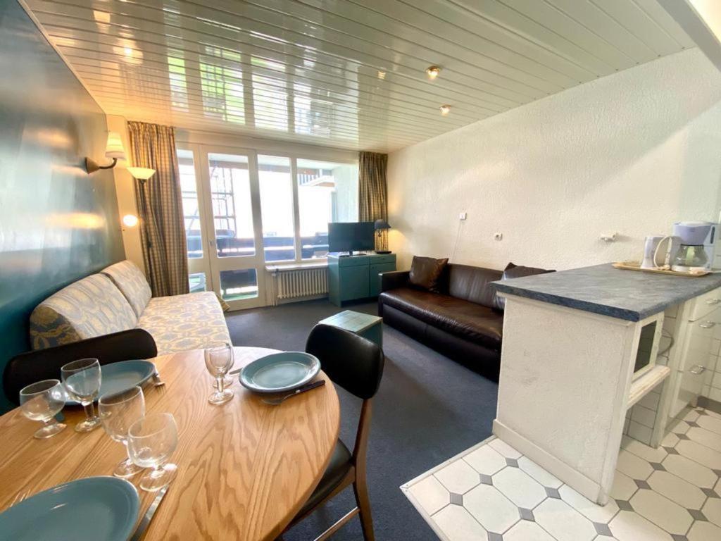 Studio sud/ouest, balcon, ski aux pieds, TV, Wifi gratuit - FR-1-449-73, Tignes