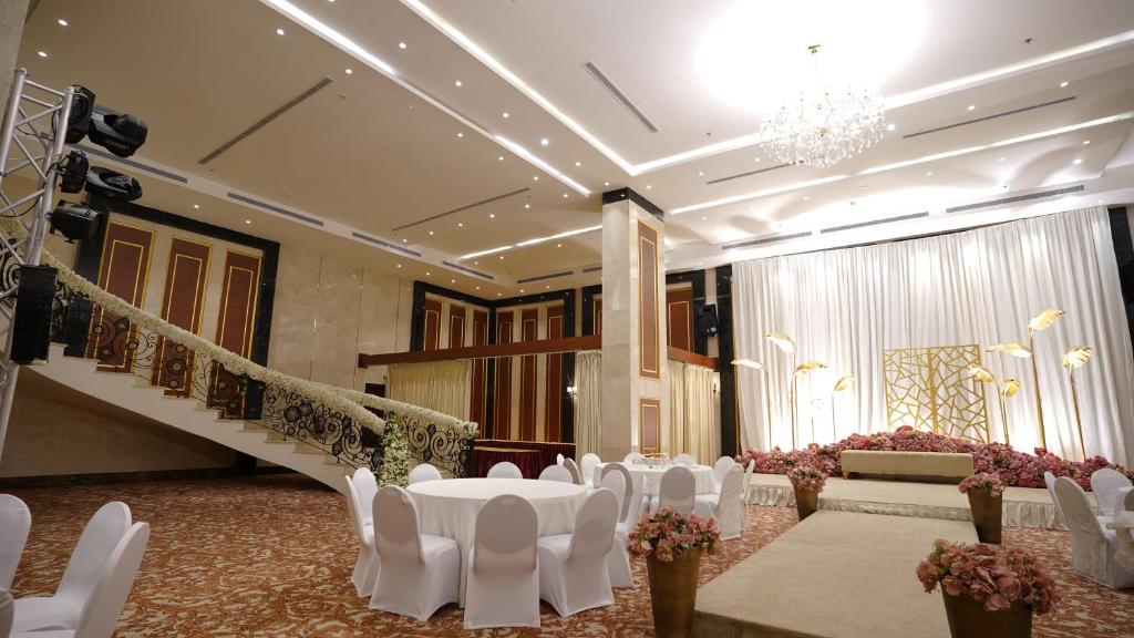 Address Al Hamra (Rosemond Hotel)