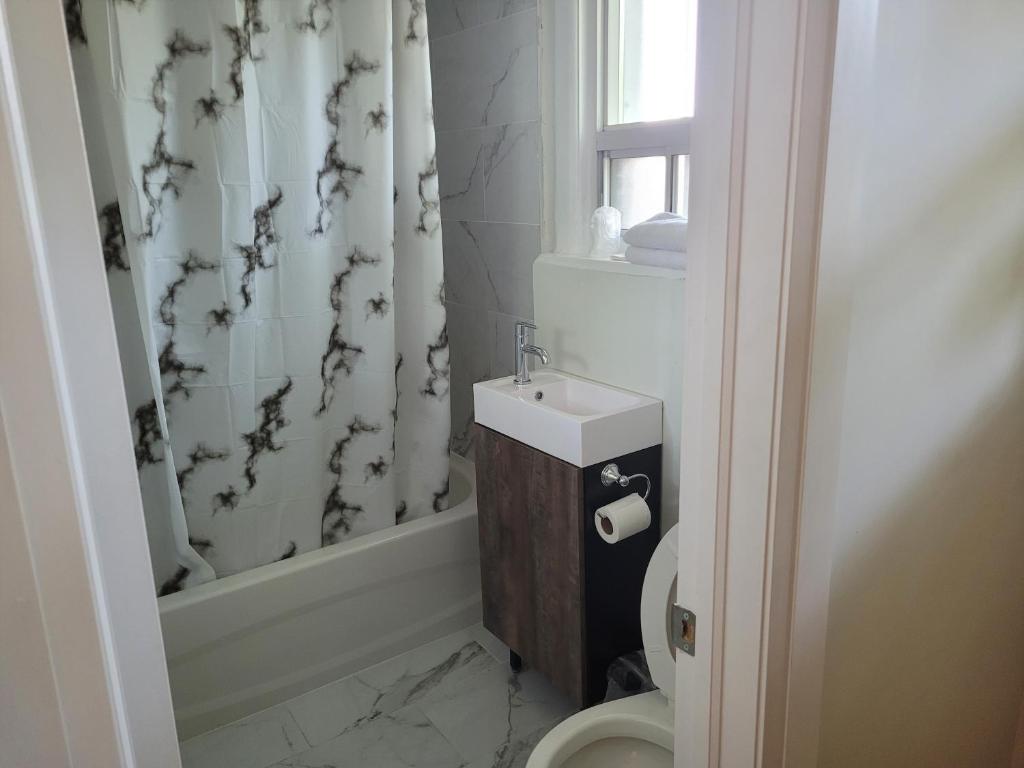 Kingston Residences photo