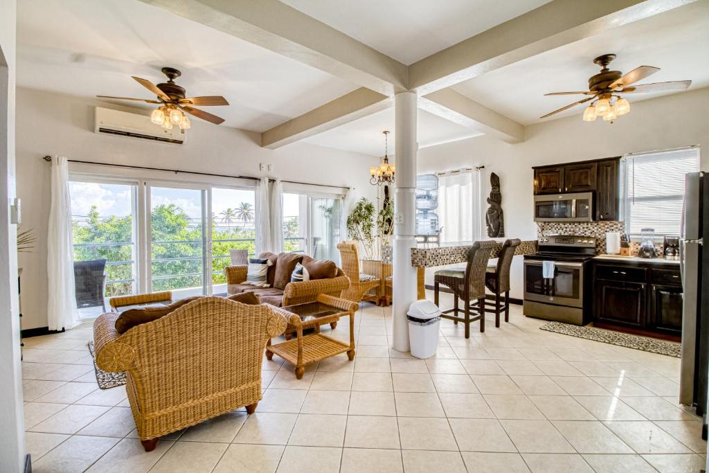 Suite A203 @ Mara Laguna, San Pedro