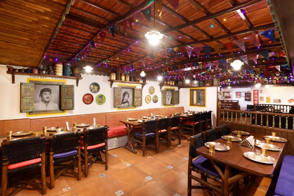 Keys Select by Lemon Tree Hotels, Gandhi Ashram, Ahmedabad - Dining image