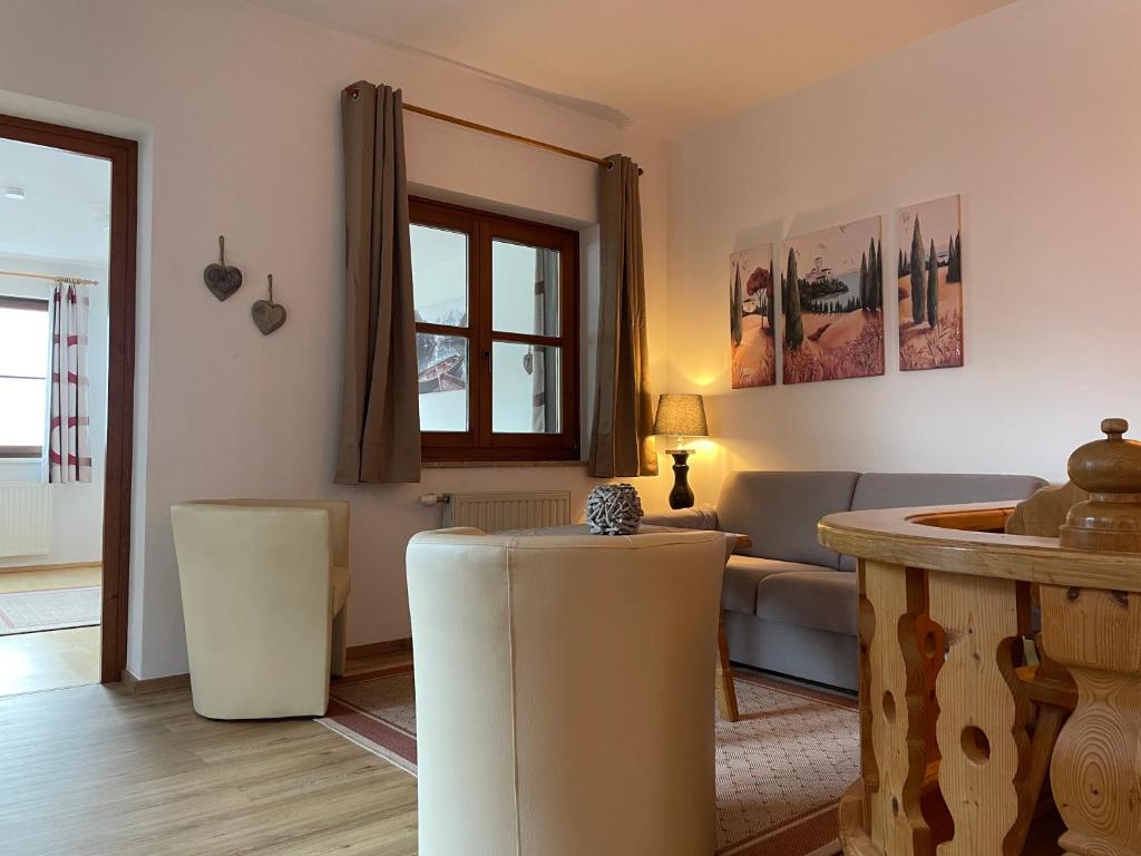 Superior One-Bedroom Apartment with Balcony