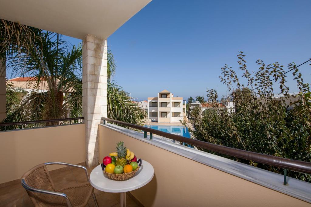 Creta Palm Resort Hotel & Apartments photo
