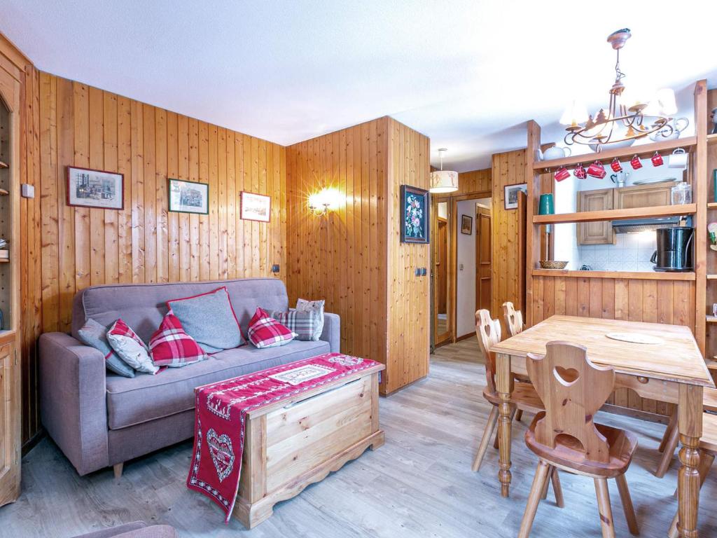 Appartement Chaleureux avec Parking et Accès Facile aux Pistes à Val-d'Isère - FR-1-694-233 - 1
