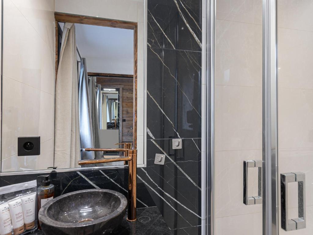 Appartement Rénové, 3 Chambres, Balcon ensoleillé, Proche Centre et Remontées Mécaniques à Megève - FR-1-569-26 - 2