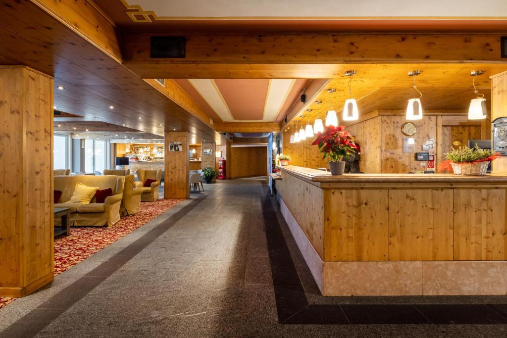 Hotel Piandineve photo