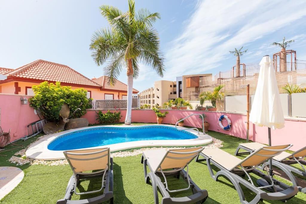 Nice 3 Bedroom Villa in El Duque - 2