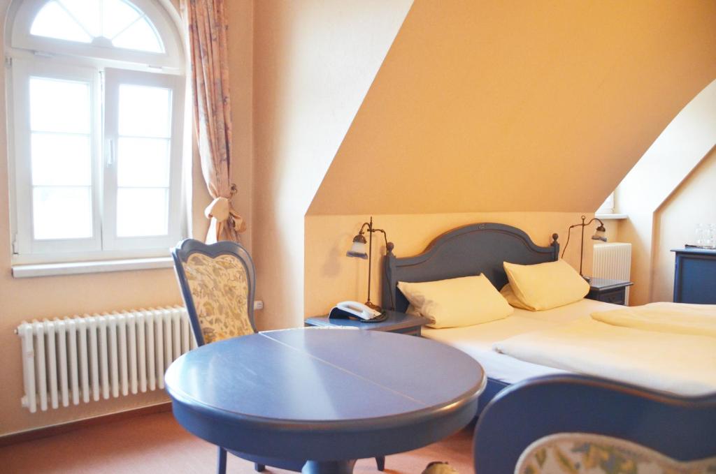 Hotel Alt-Karow — Hotel in Berlin