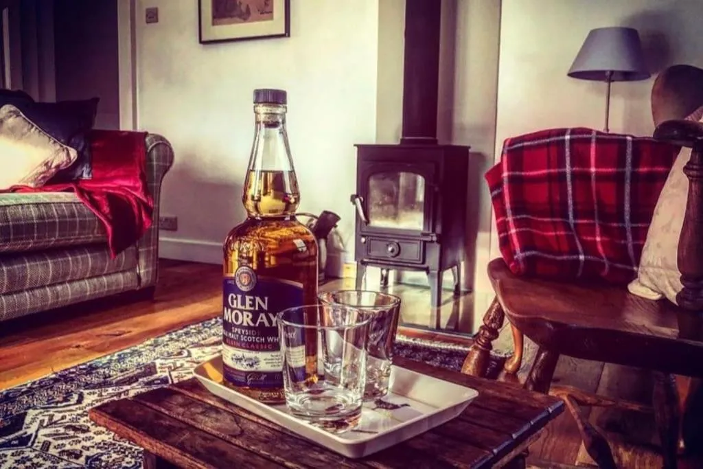 Folly View - Private, peaceful apartment with stunning views., hotel in Pateley Bridge