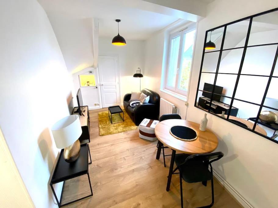 Stylish Unit in Chantilly