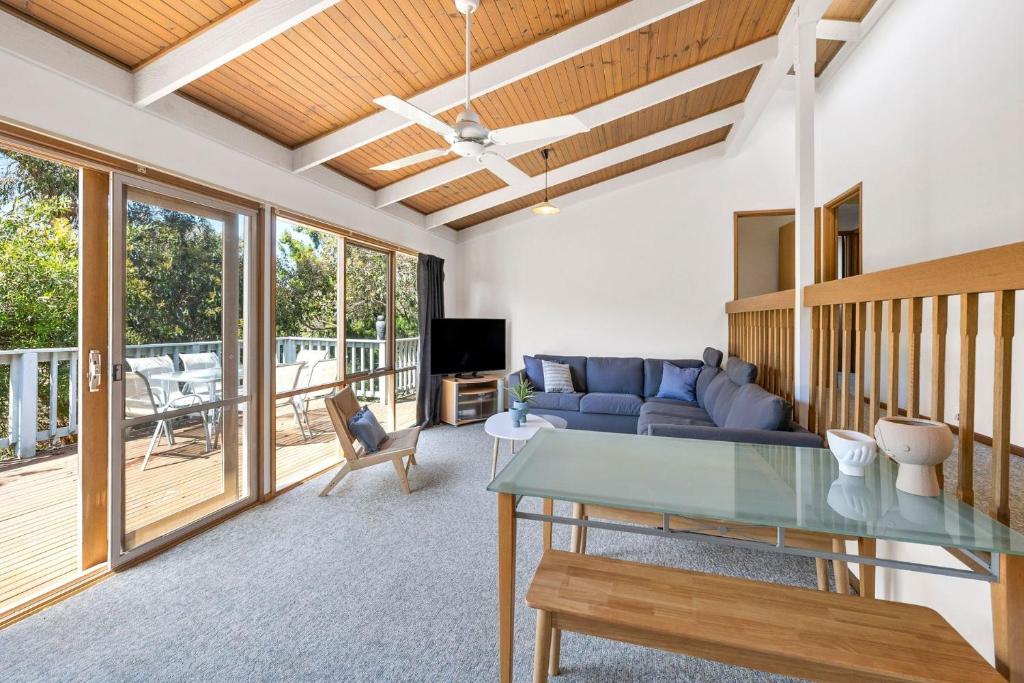 Oasis on Weir, Anglesea