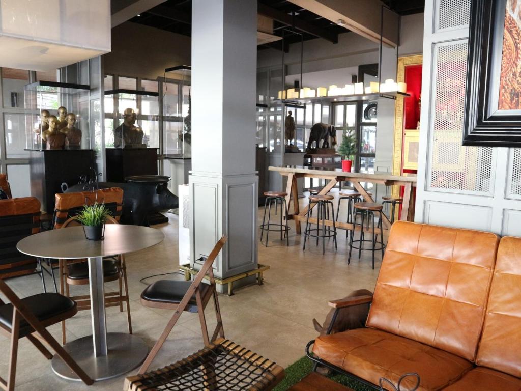 フロント・ロビー