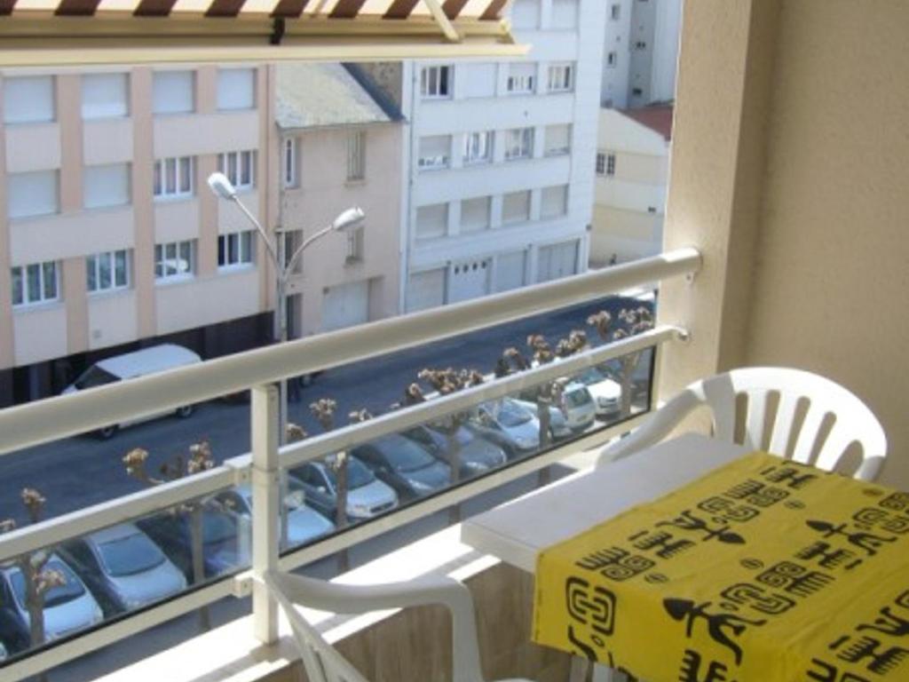 Appartement central avec garage à 2 min de la plage, balcon, wifi, proche commerces - FR-1-197-188 - 2