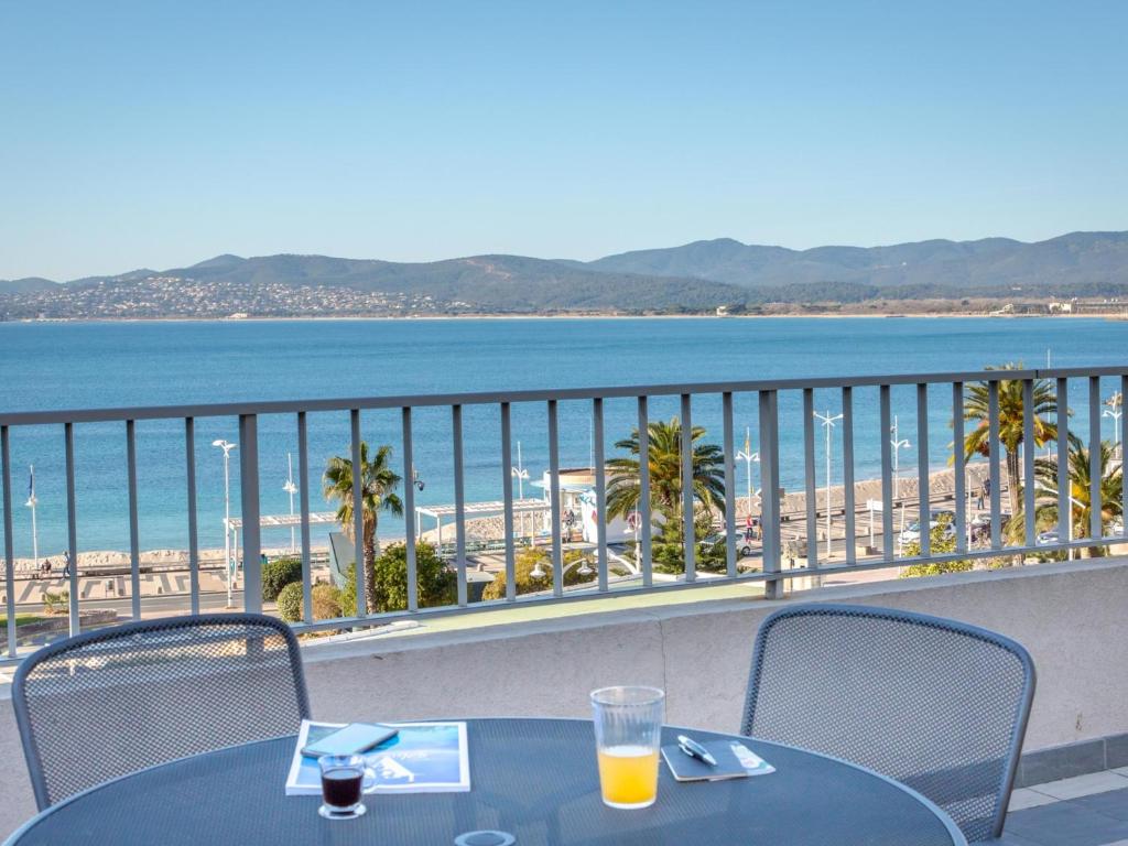 Studio climatisé 2 pers proche plage et commerces avec balcon et wifi à Saint-Raphaël - FR-1-466A-28 - 4