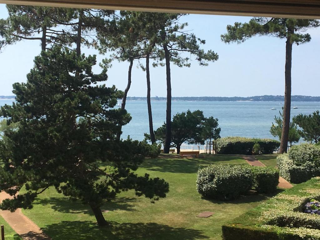 Appartement rénové centre Moulleau avec balcon et parking - FR-1-374-159 - 2