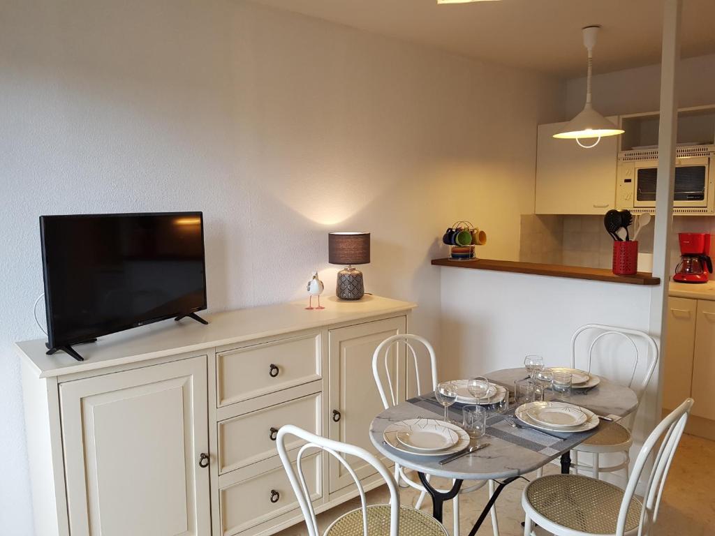 Charmant T2 à Cabourg, proche plage et centre-ville, balcon et parking gratuit - FR-1-487-312 - 2