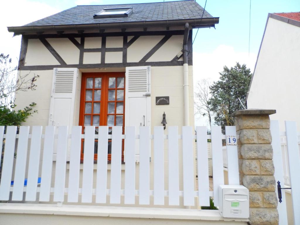 Maison Cozy au Coeur de Cabourg avec Terrasse, Proche Plage, pour 4 Pers., Animaux Acceptés - FR-1-487-328 - 2
