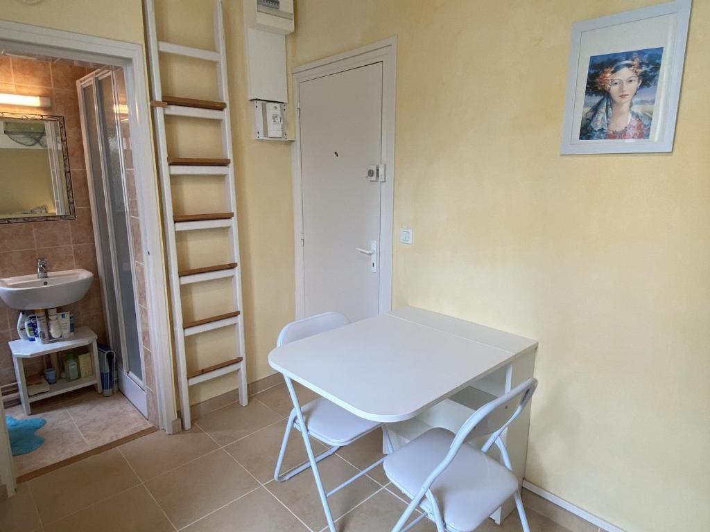 Studio pratique à deux pas de la plage - 2 pers. - FR-1-487-330 - 3