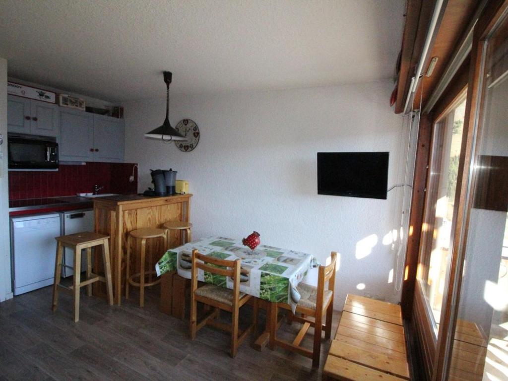 Studio cabine 4 pers au pied des pistes avec parking gratuit - Auris en Oisans - FR-1-297-151 - 1