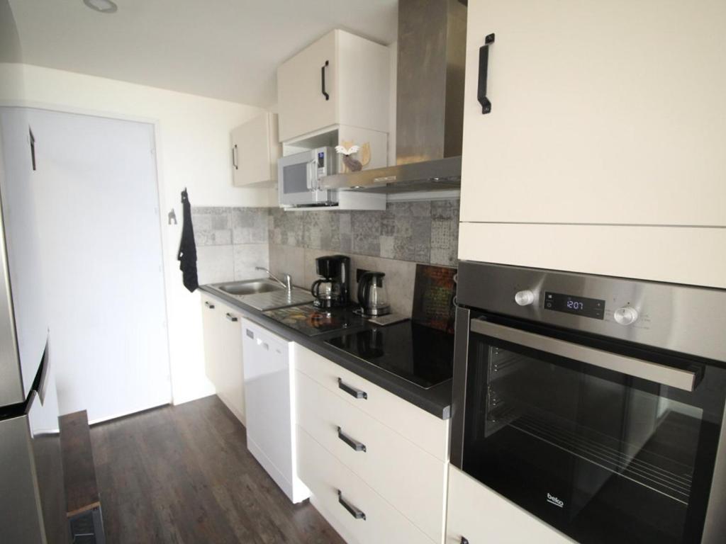 Appartement rénové 6 couchages à 150m des pistes - FR-1-297-156 - 5